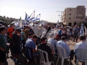 Community rally after death of Avraham Hasnoh