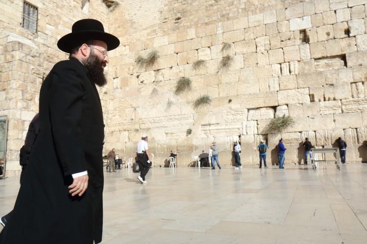 Kotel Rabbi Rabinovitch At The Western Wall On Chanukah Eve