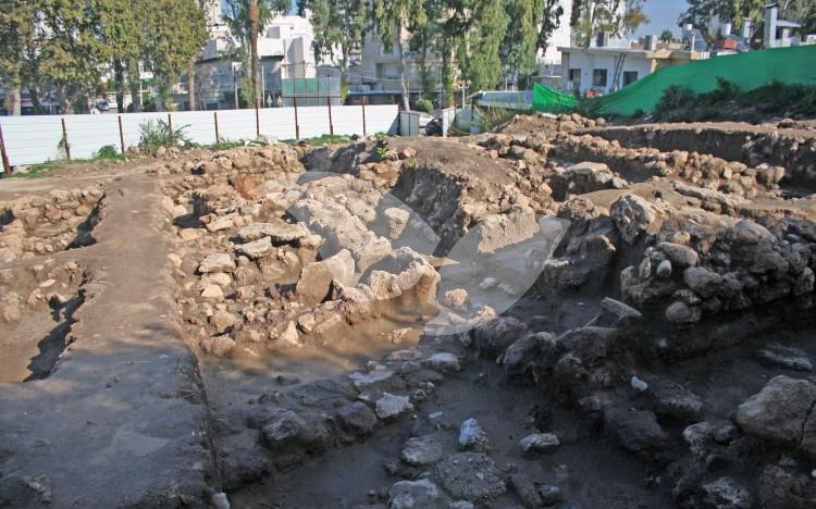 3,400-Year-Old Canaanite Citadel Uncovered in Nahariya 6.1.16