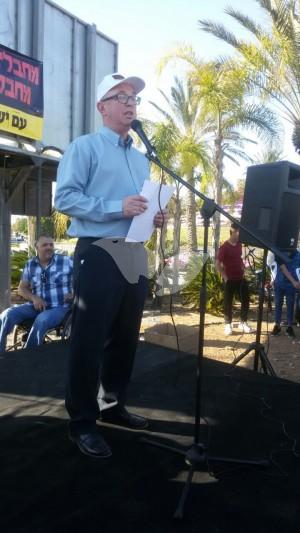 Boris Grossman, Vice Mayor of Ma’ale Adumim, at Protest in Support of Hebron Soldier in Maale Adumim, 3.31.16