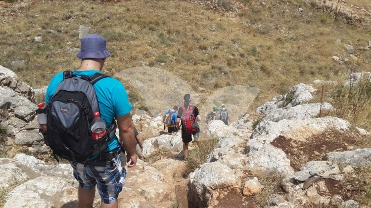 Israeli Holiday Hikers