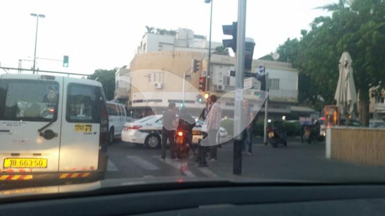 Scene of Stabbing Attack on Nineteen Year Old Man In Tel Avis 30.5.2016