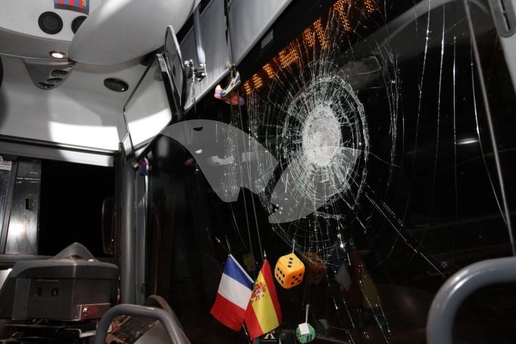 Stone Throwing at Israeli Bus