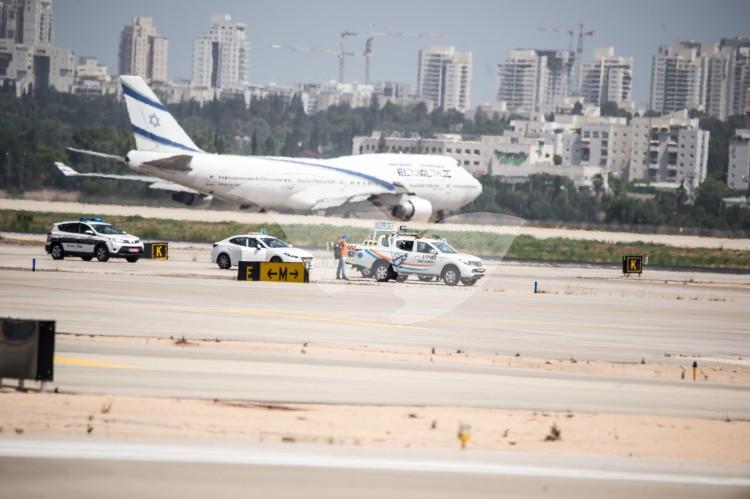 El Al Plane Landing in Ben Gurion Airport
