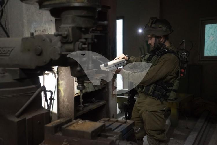 IDF Seizes Two Lathes in Hebron