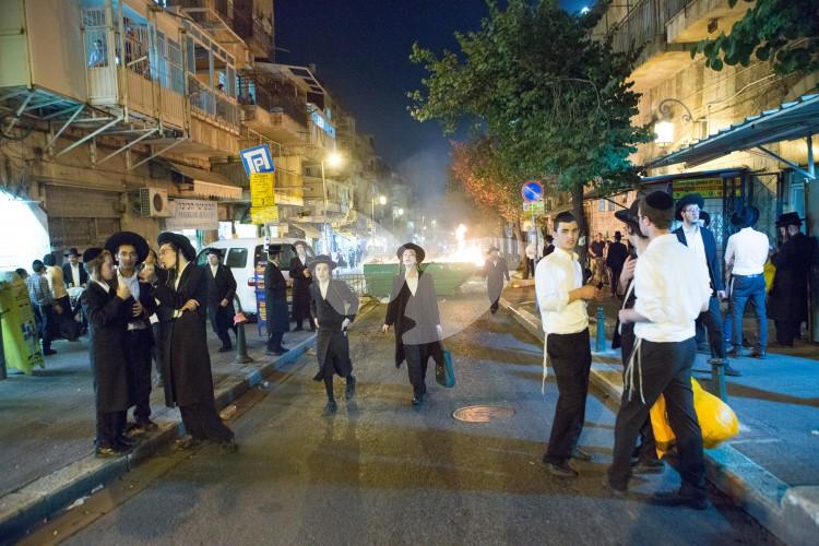 Ultra-Orthodox Protestors Clash with Police in Jerusalem 18.8.16