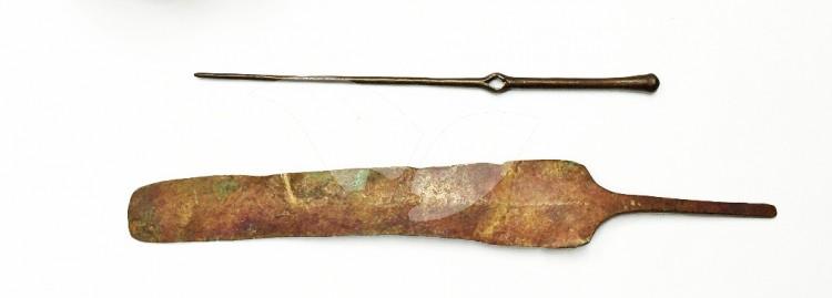 3,500-Year-Old Toggle Pin and Knife Head 23.8.16