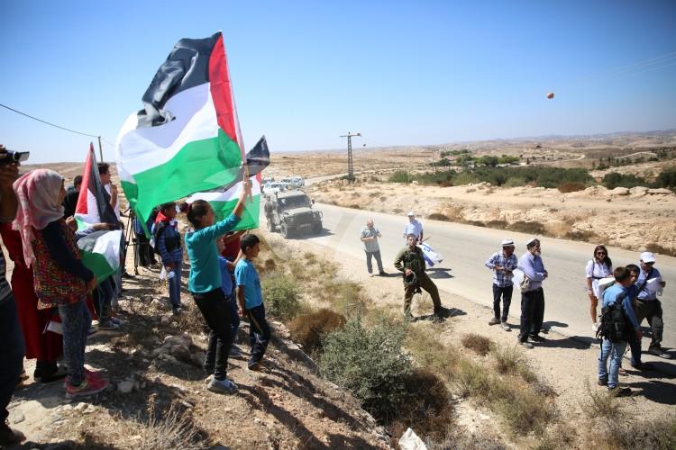 Pro-Palestinians Demonstrate during Eretz Israel Lobby Tour of Susya 19.9.16