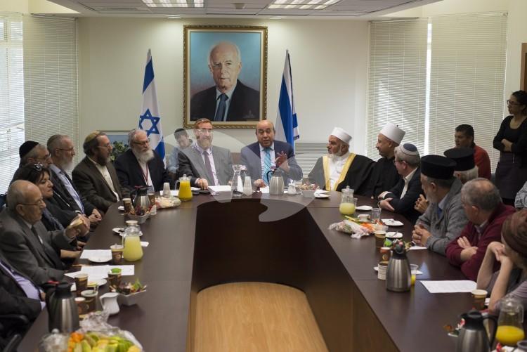 Emergency Interfaith Meeting in the Knesset to Promote Dialogue Ahead of Muezzin Bill