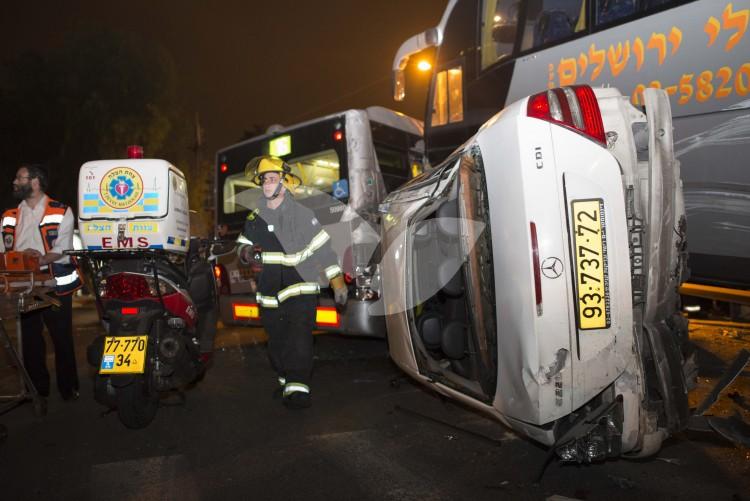 Traffic Accident at Bar Ilan Junction in Jerusalem, 8.12.16