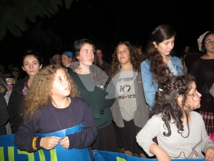 Amona Residents and Supporters Outside Bennett’s House in Ra’anana