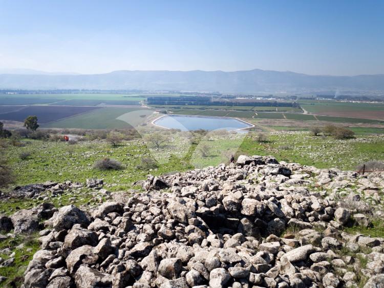 Ancient Dolmen Discovered in Upper  Galilee