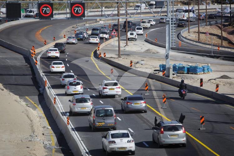 Arab sector stages protest of slow moving cars