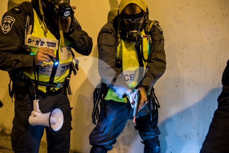 Police, firefighting teams and emergency services train for rescuing hostages from burning bus. Highway 1 Harel Tunnel, Jerusalem