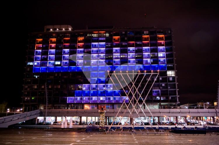Tel-Aviv municipality lit up Hanukah menorah 8 candles