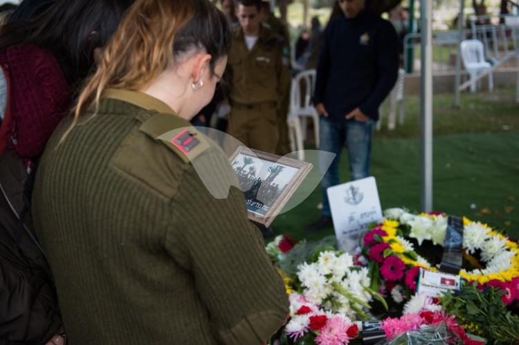 Funeral of terror victim Yael Yekutiel, 9.1.17