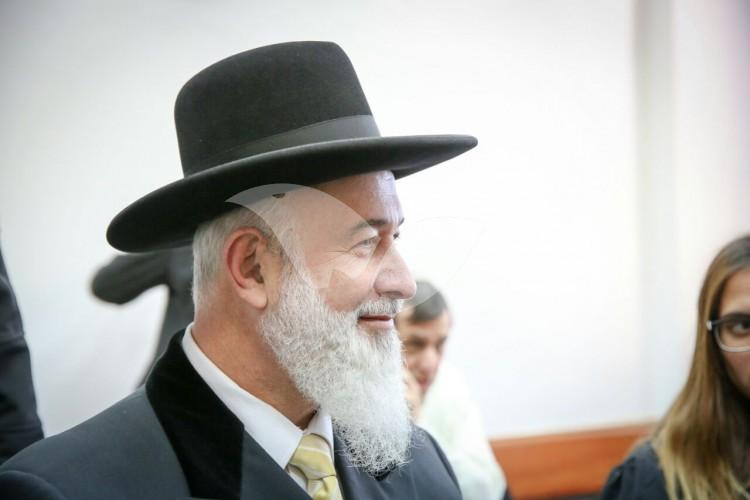 Former Chief Rabbi Yona Metzger Convicted of Taking Bribes, 30.1.17