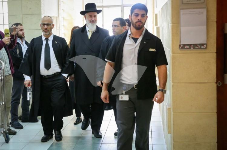 Former Chief Rabbi Yona Metzger Convicted of Taking Bribes, 30.1.17