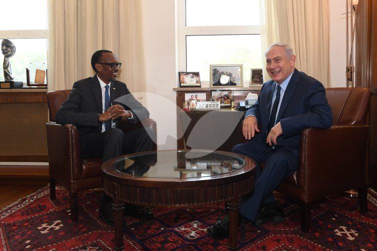 Prime Minister Binyamin Netanyahu and Rwandan President Paul Kagame