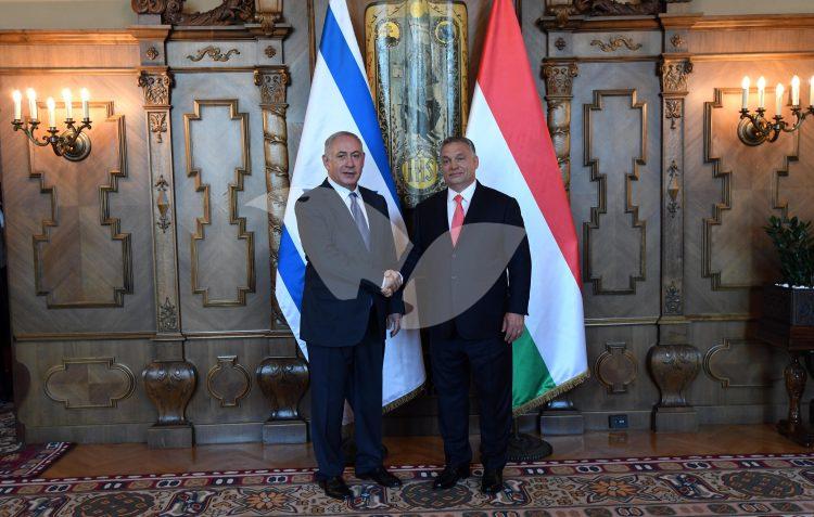 Binyamin Netanyahu and Hungarian PM Viktor Orban