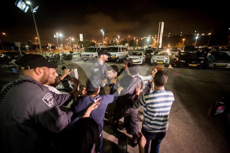 Israeli-Arab alternative memorial day event’ Memorial Day opening ceremony, Tel Aviv. Apr 30, 2017