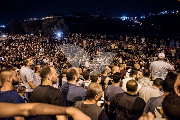 Arabs Rally outside Temple Mount