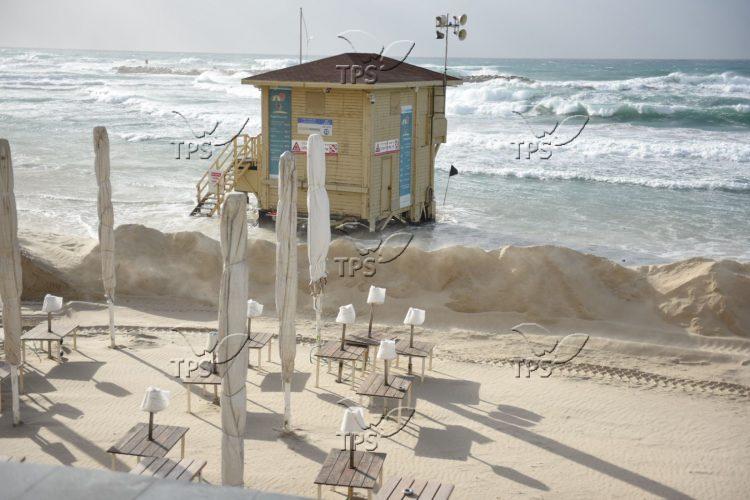 Sandbanks on Tel Aviv beach