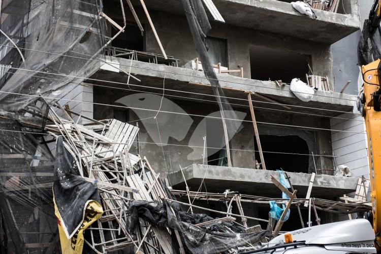 Scaffolding collapse in Ramat Gan