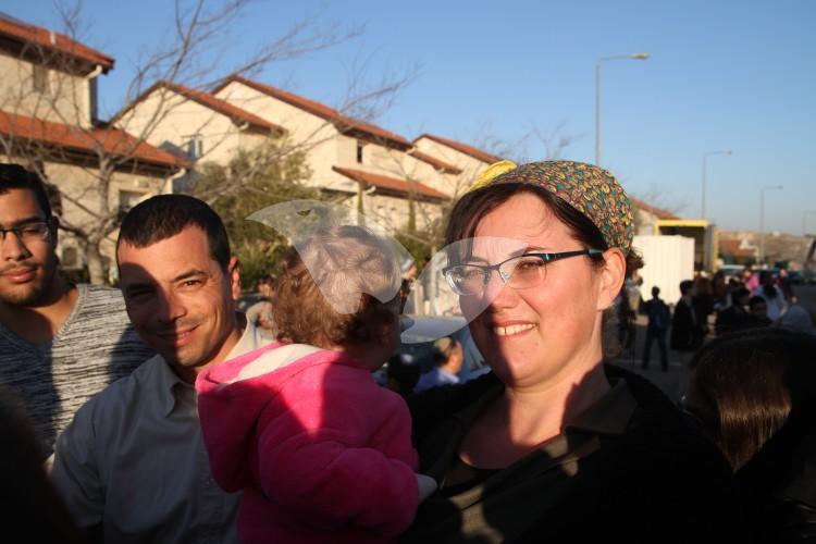 Assembly in Ofra calls for Regulation, Oppose Court-ordered demolition