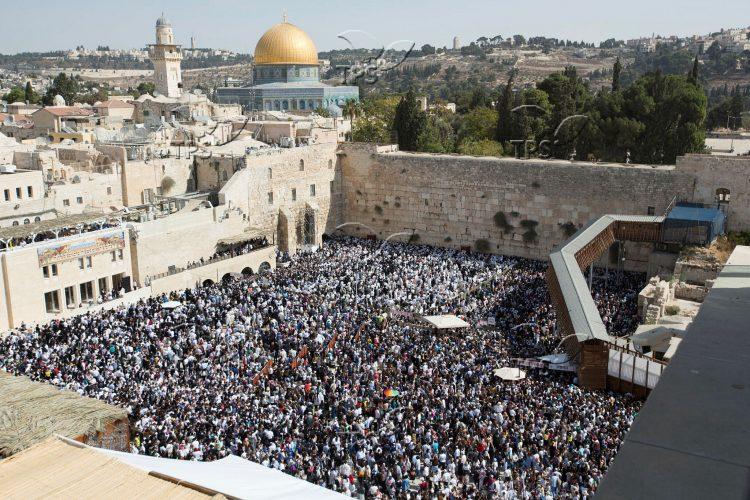 Priestly Blessing in the Western Wall, Jerusalem.