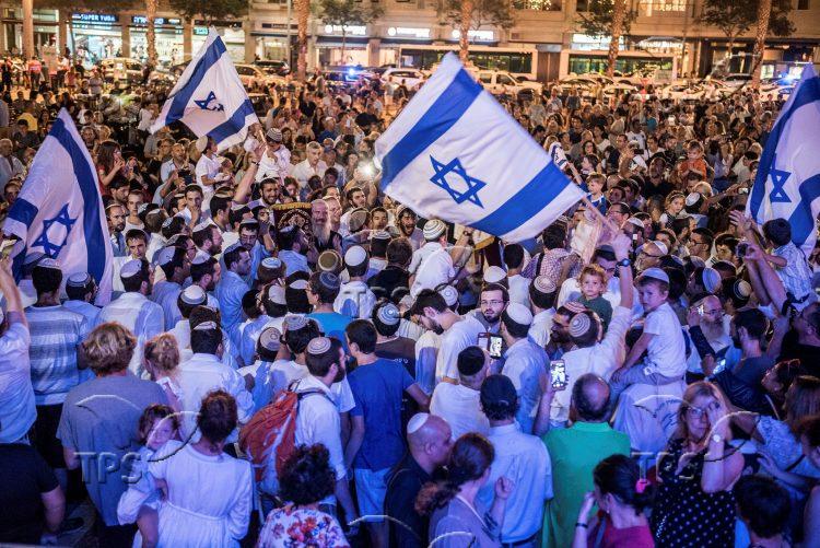 Second Hakafot for Simhat Torah in Rabin Square