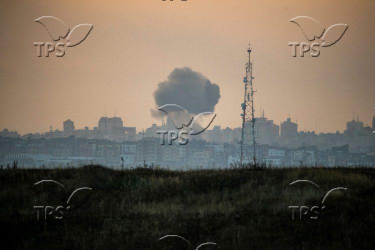 Israeli air force bombs in Gaza