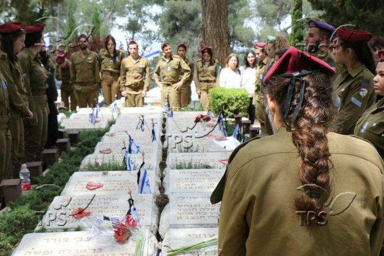 Remembrance day in Mount Herzl