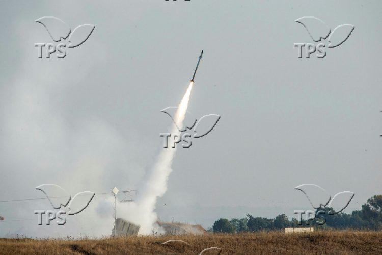 Tamir missile launches from the Israeli Iron Dome