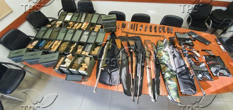 Illegal weapons and ammunition confiscated by Israeli Police