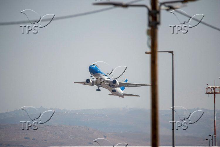 Israel’s ‘Air Force One’ Takes First Test Flight