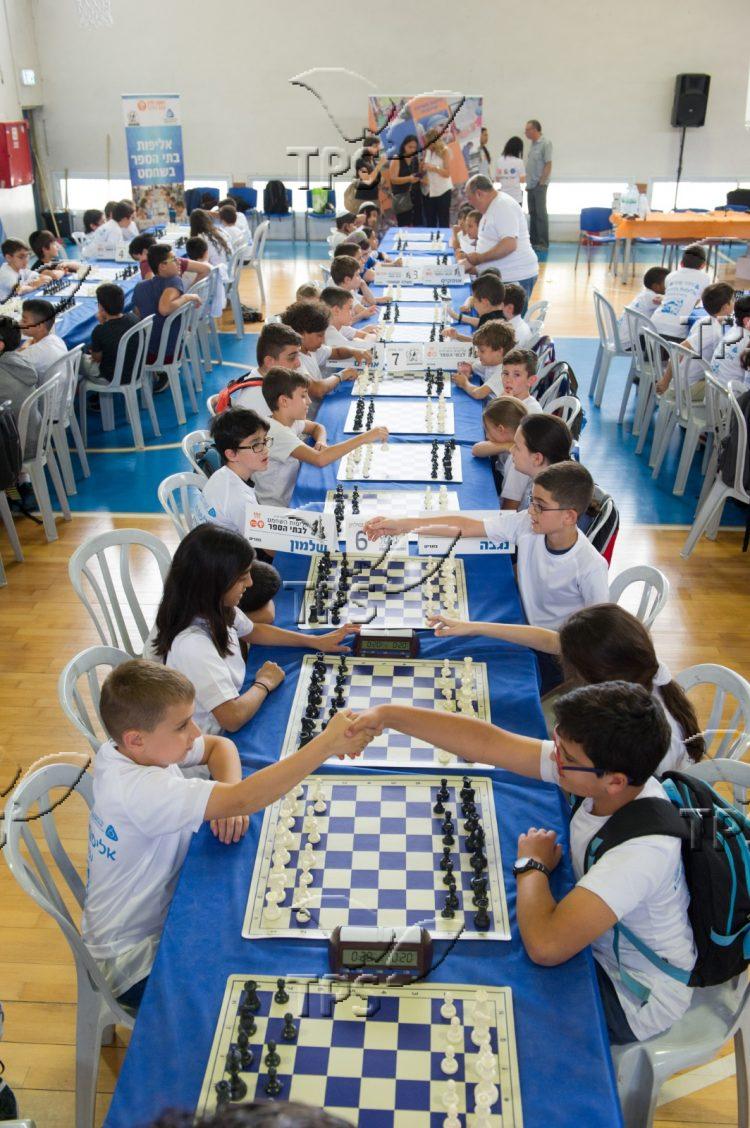 Chess competition in Rishon Lezion
