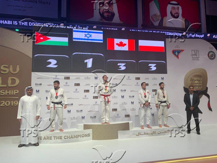 Nimrod Ryder wins the gold medal in the Adult category at the Jiu-Jitsu World Championships
