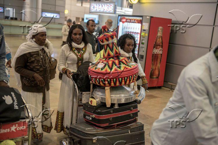 Immigrants from Ethiopia arrived to Ben Gurion Airport