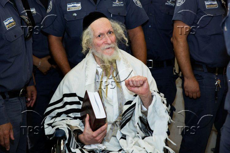 Rabbi Eliezer Berland at the Jerusalem District Court