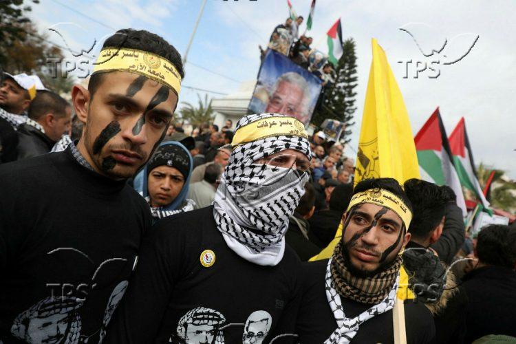 Fatah supporters rally against Middle East peace plan in Gaza