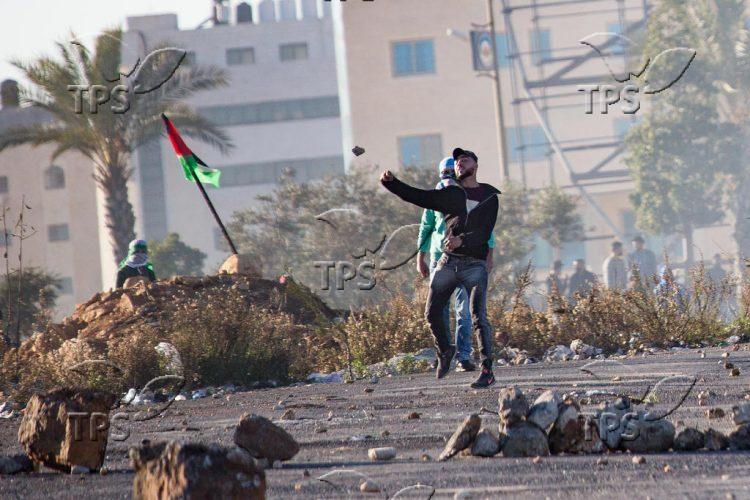 Palestinians’ riots in Ramallah