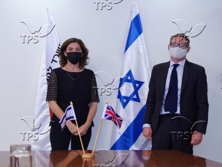 Michael Dimenstein, GPO Minister Tamar Zandberg with British Ambassador to Israel Neil Wigan