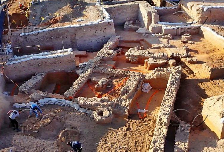 4.שרידי המבנה מימי הסנהדרין. צילום אמיל אלג’ם רשות העתיקות