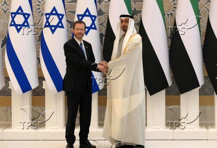 President Isaac Herzog meets the Crown Prince of Abu Dhabi1