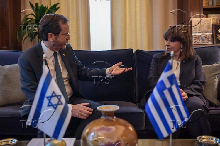 President Isaac Herzog is welcomed with a state ceremony in Athens, meets the President of Greece2
