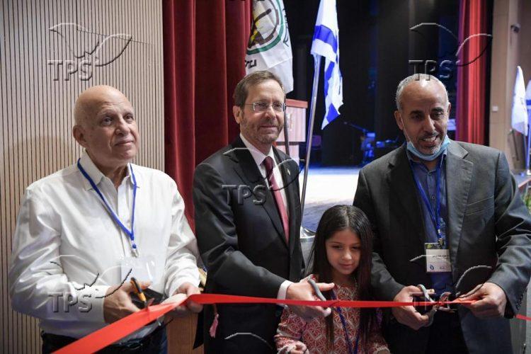 President Isaac Herzog participates in inauguration ceremony of a new auditorium in Rahat Kobi Gideon (GPO)