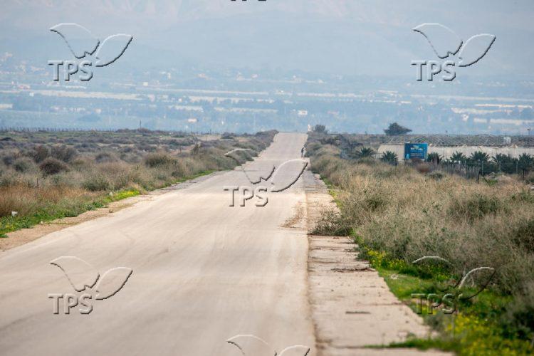 Road near Kibbutz settlement Niran