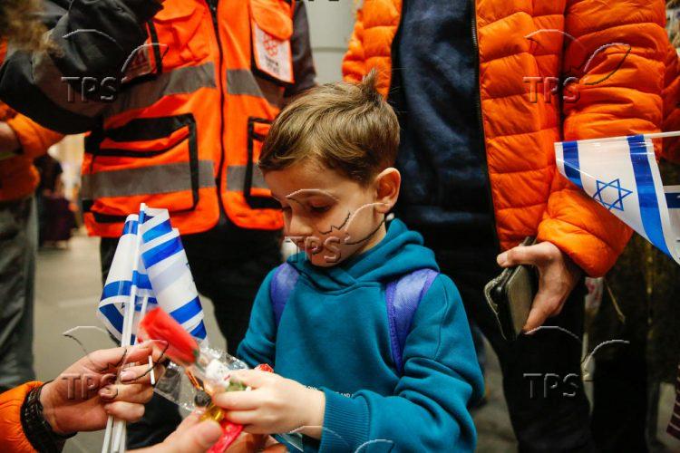 Rescue flight from Ukraine lands in Israel