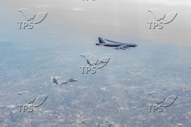 IAF planes escort US Air Force B-52 through Israeli air space